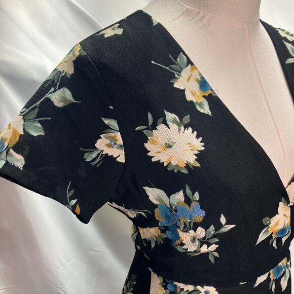 Lush Floral Wrap Dress‎ Womens XS New Black Blue Boho Feminine Wedding - Picture 6 of 13